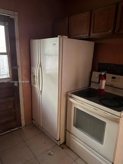 1090 NW 134th St, North Miami, FL 33168