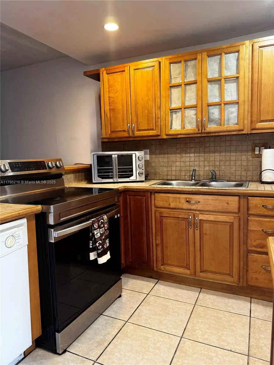 20520 NW 15th Ave #122, Miami Gardens, FL 33169 - Image #2