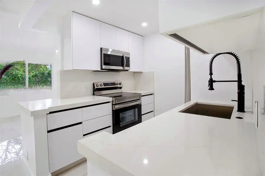 13250 SW 7th Ct #204L, Pembroke Pines, FL 33027 - Image #3