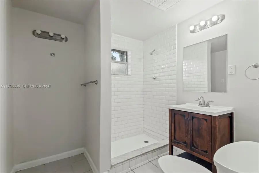 3121 NE 13th Ave, Pompano Beach, FL 33064 - Image #3