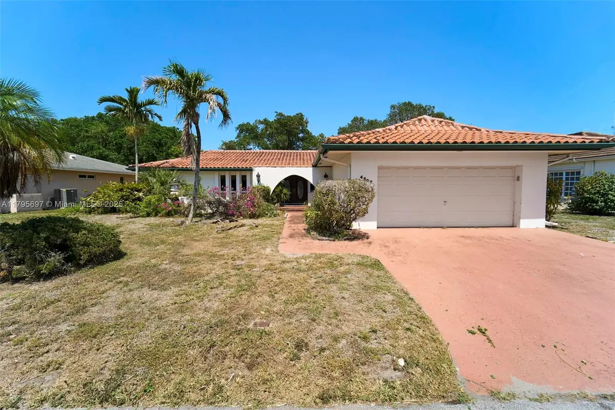 4508 King Palm Dr, Tamarac, FL 33319 - Image #1