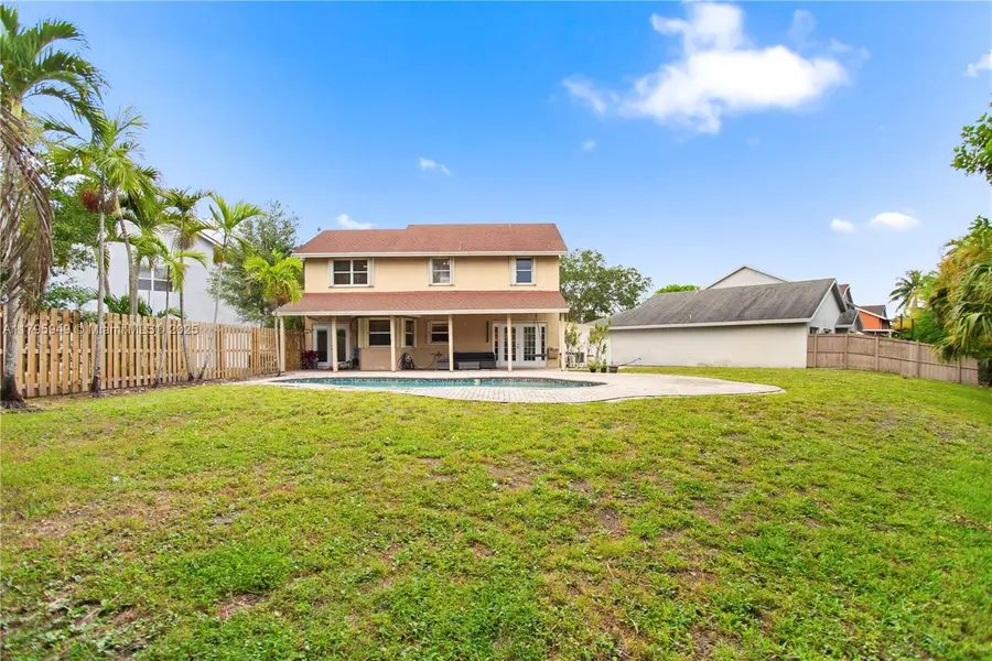 1051 SW 95th Ter, Pembroke Pines, FL 33025 - #2