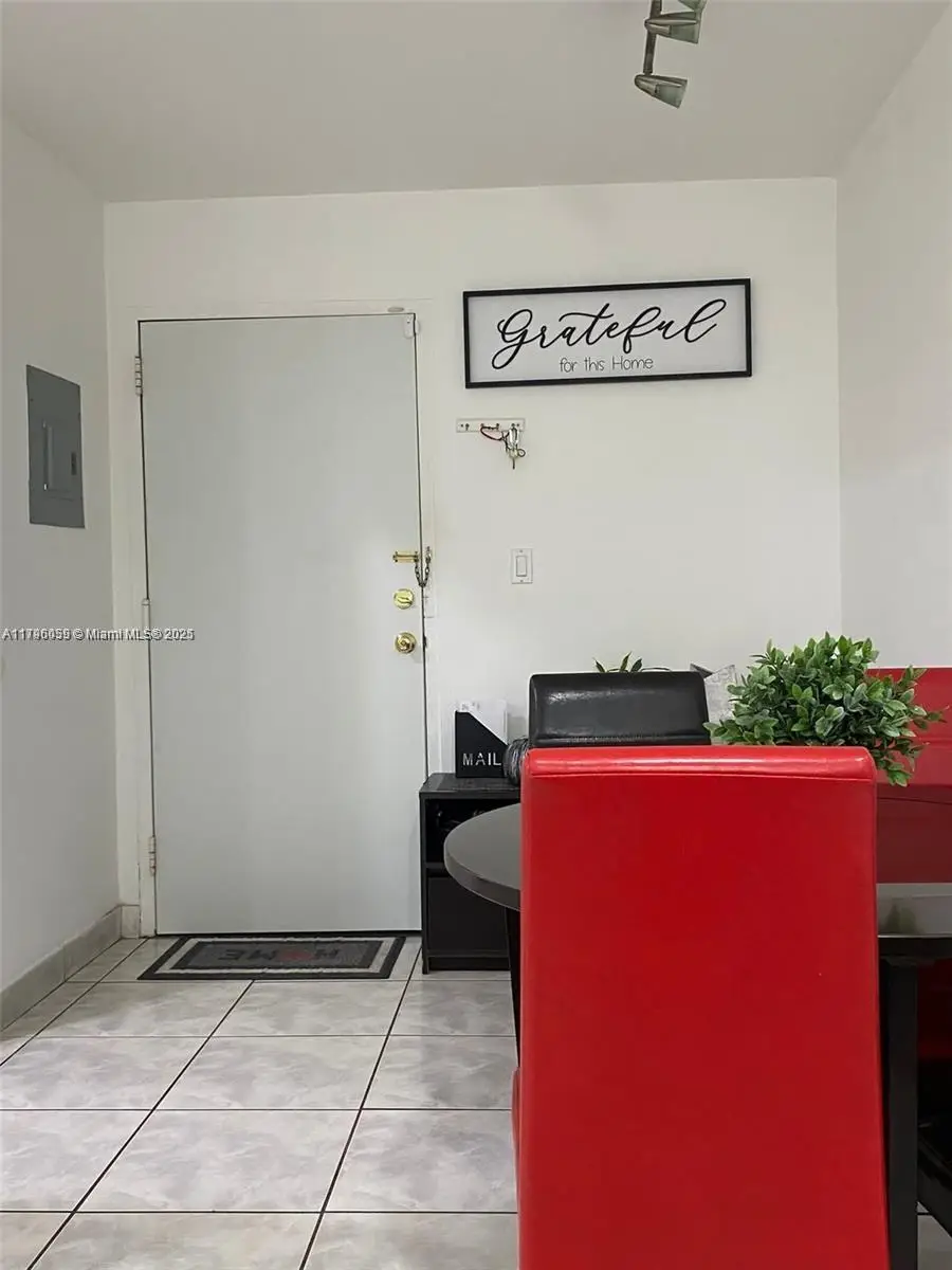 10379 N Kendall Dr #L2, Miami, FL 33176 - Image #1