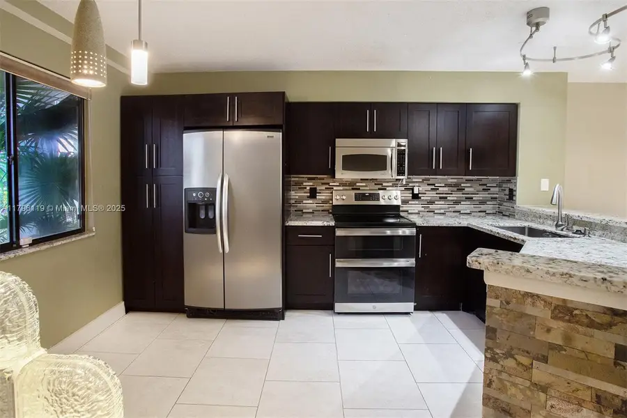 2213 Cypress Island Dr #102, Pompano Beach, FL 33069 - Image #3