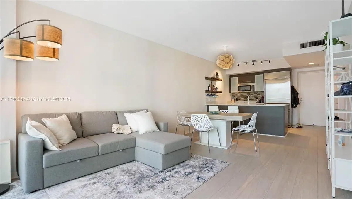 55 SE 6th St #1804, Miami, FL 33131 - #1