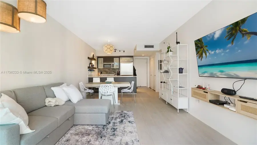 55 SE 6th St #1804, Miami, FL 33131 - #2