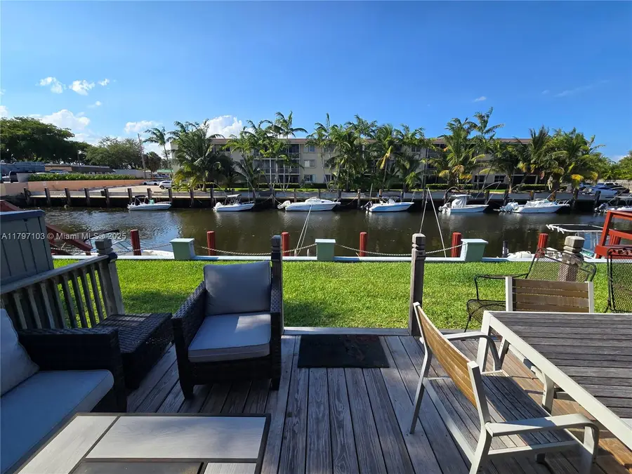 2115 NE 44th St, Lighthouse Point, FL 33064 - Image #2