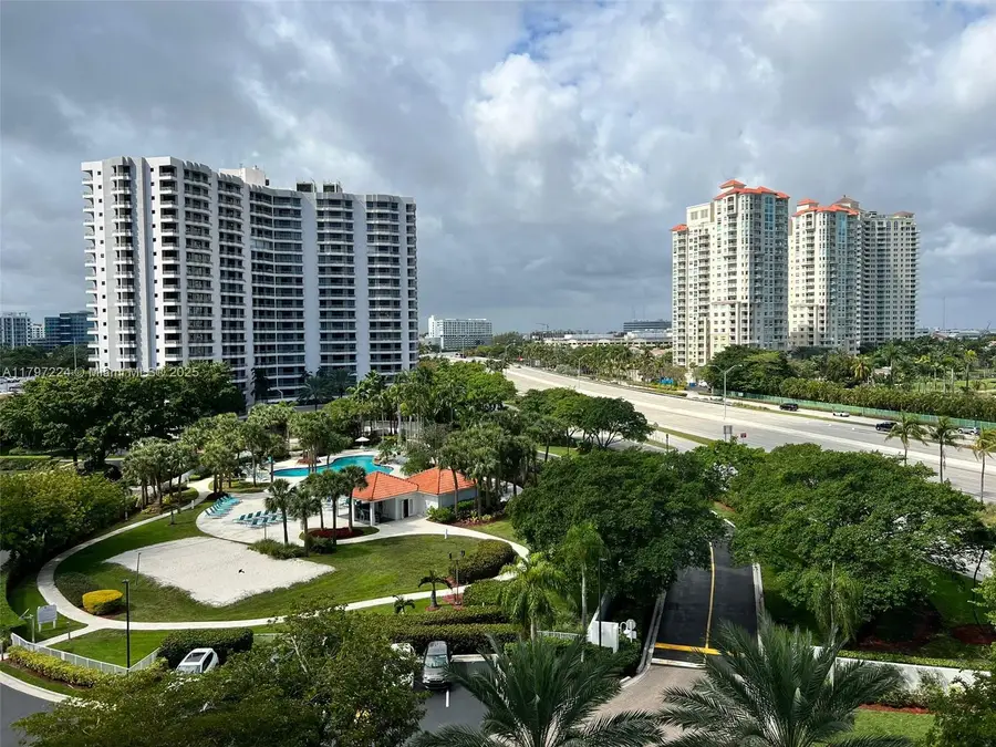 3300 NE 192nd St #803, Aventura, FL 33180 - #2