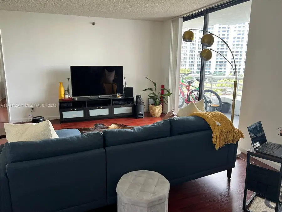 3300 NE 192nd St #803, Aventura, FL 33180 - #3