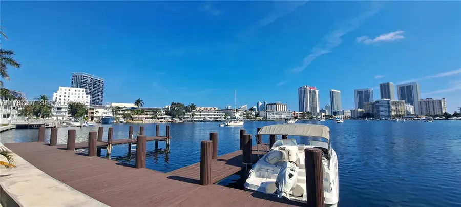 450 Golden Isles Dr #2H, Hallandale Beach, FL 33009 - #2