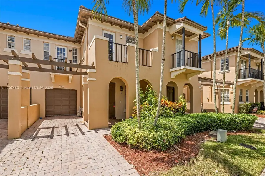 8706 Blaze Ct, Davie, FL 33328 - Image #2