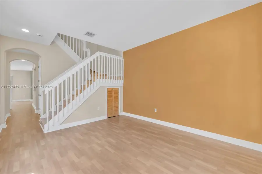 8706 Blaze Ct, Davie, FL 33328 - Image #3