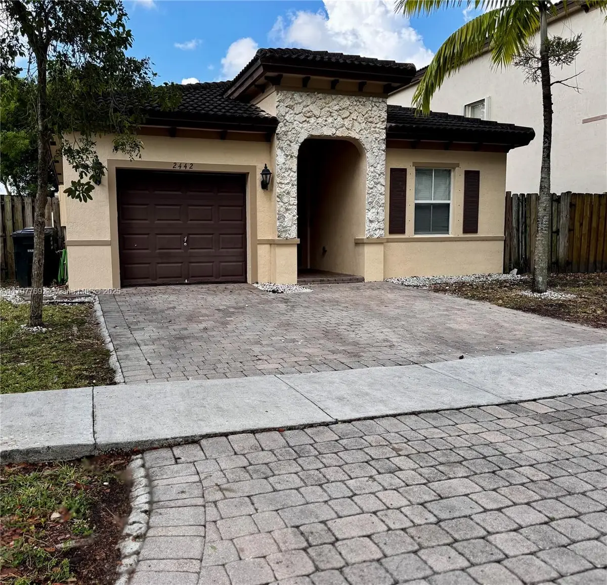 2442 NE 3rd Ct, Homestead, FL 33033 - Image #1