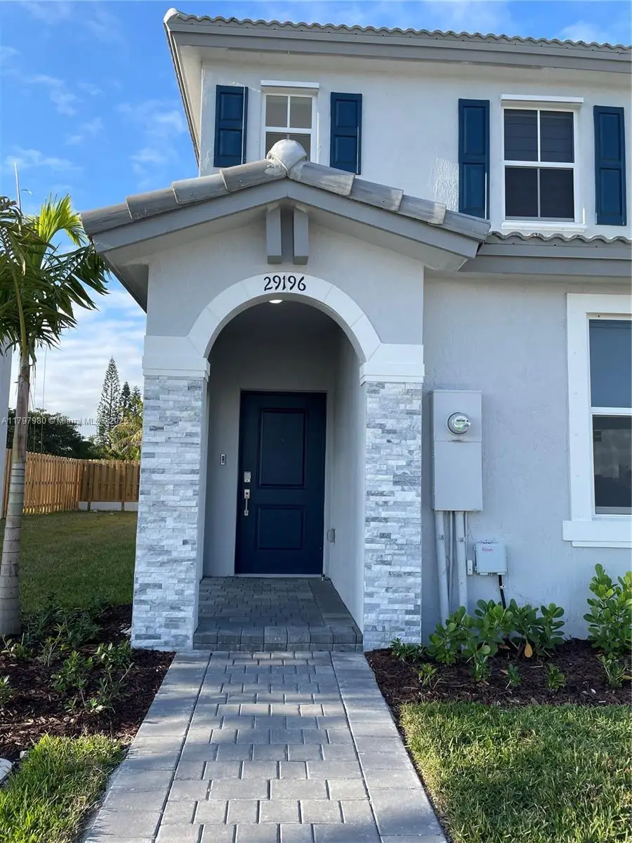 29196 SW 163rd Ct, Homestead, FL 33033 - Image #2