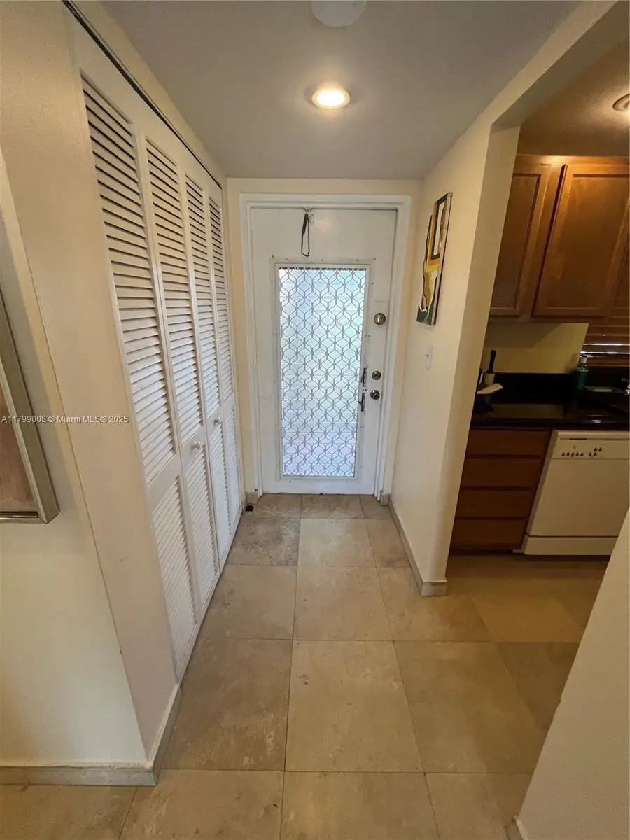 9420 Sunrise Lakes Blvd #106, Sunrise, FL 33322 - #3