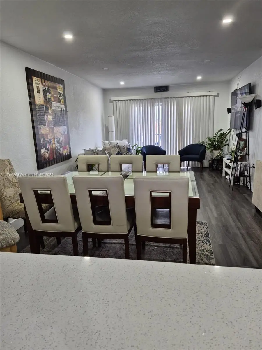 6850 W 16th Dr #320, Hialeah, FL 33014 - Image #3