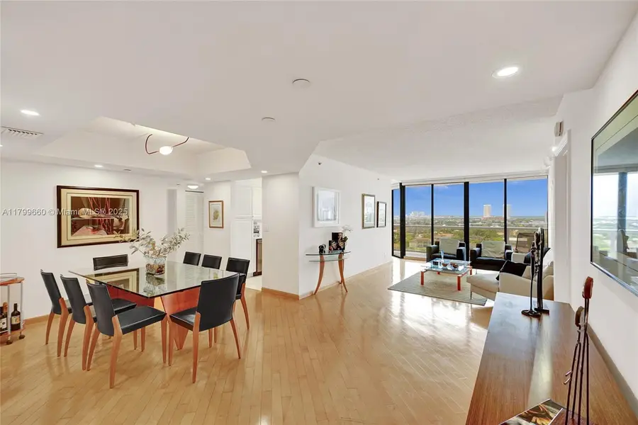 3598 Yacht Club Dr #1101, Aventura, FL 33180 - Image #3