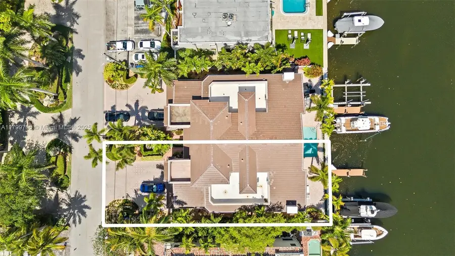 2719 NE 15th St #3, Fort Lauderdale, FL 33304 - Image #2