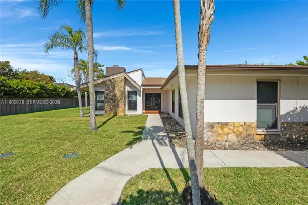 10241 SW 136th St, Miami, FL 33176