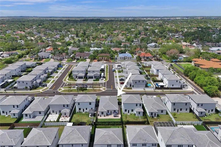 14836 SW 162nd St, Miami, FL 33187 - Image #3
