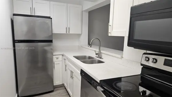 1720 NW N River Dr #113, Miami, FL 33125