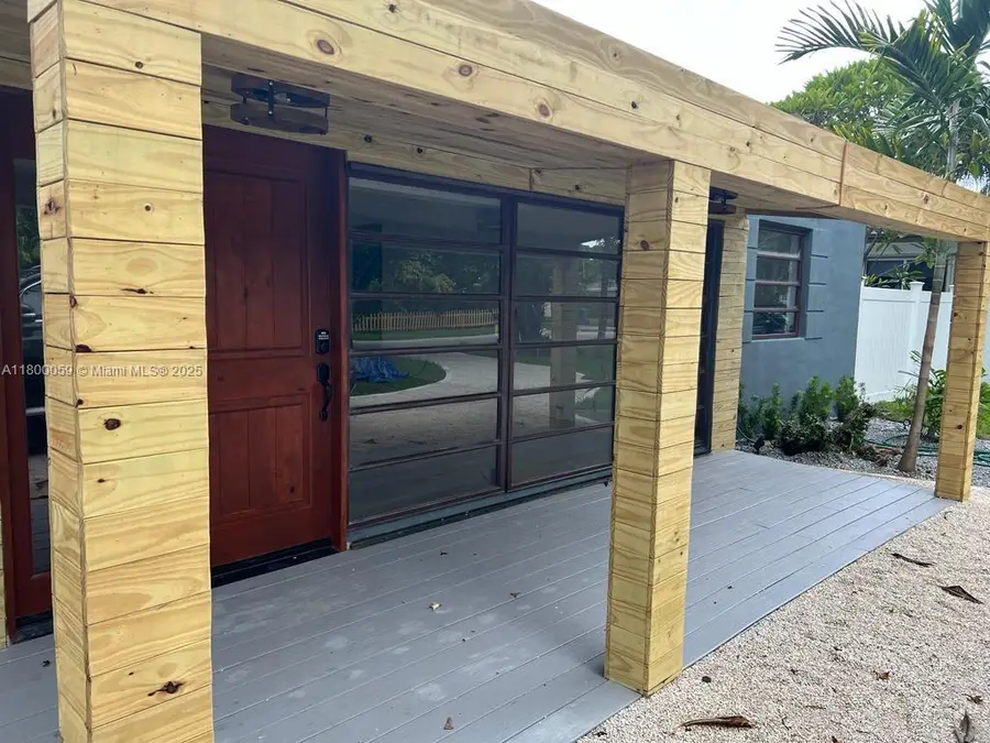 14825 Garden Dr, Miami, FL 33168 - Image #2