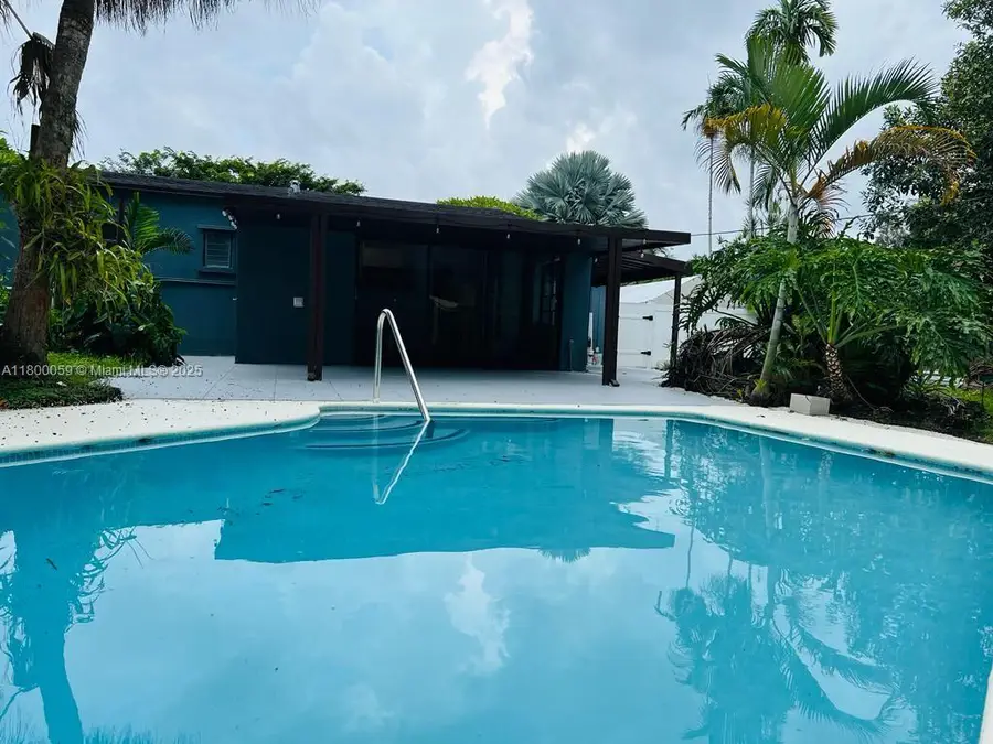 14825 Garden Dr, Miami, FL 33168 - Image #3