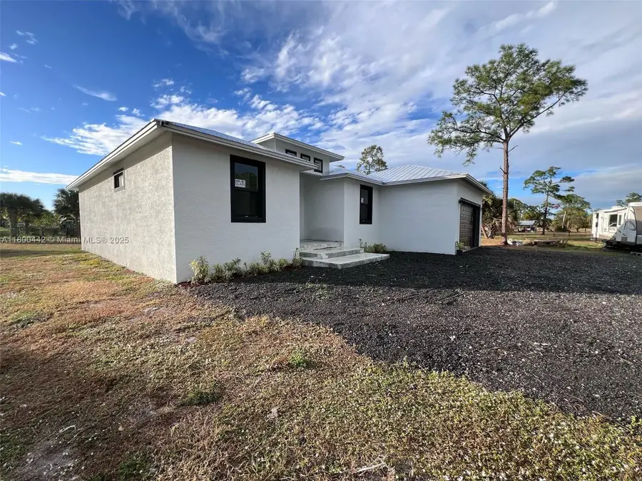 660 S Zambria St, Clewiston, FL 33440 - Image #2