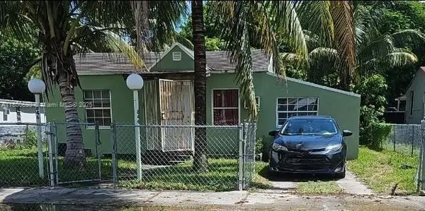 846 NW 114th St, Miami, FL 33168