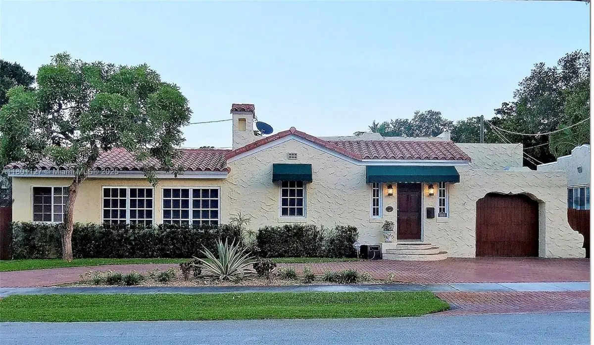 804 SE 10th St, Fort Lauderdale, FL 33316 - Image #1