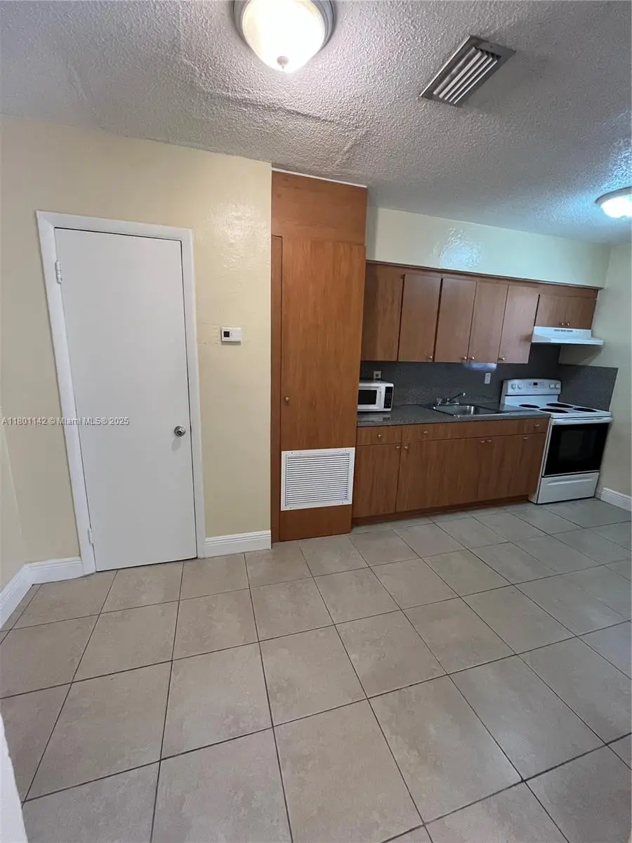 66 W 9th St, Hialeah, FL 33010 - Image #3