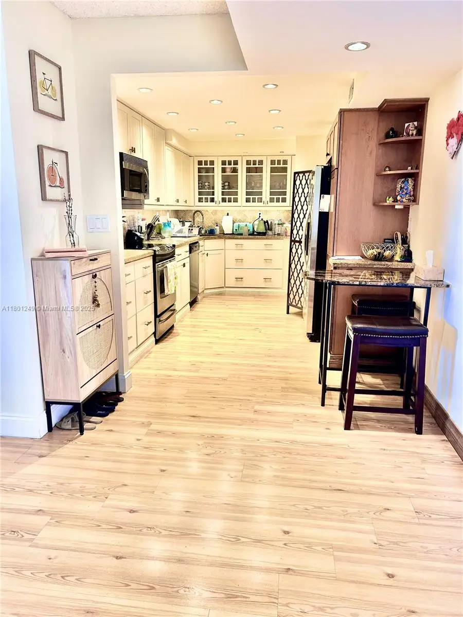 600 Three Islands Blvd #905, Hallandale Beach, FL 33009 - #2