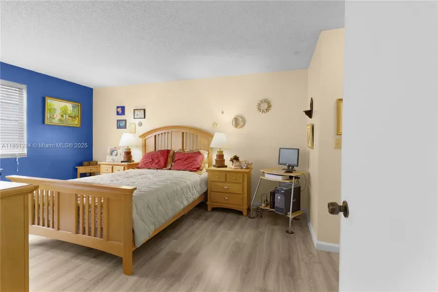 325 NW 72nd Ave #308, Miami, FL 33126 - Image #2