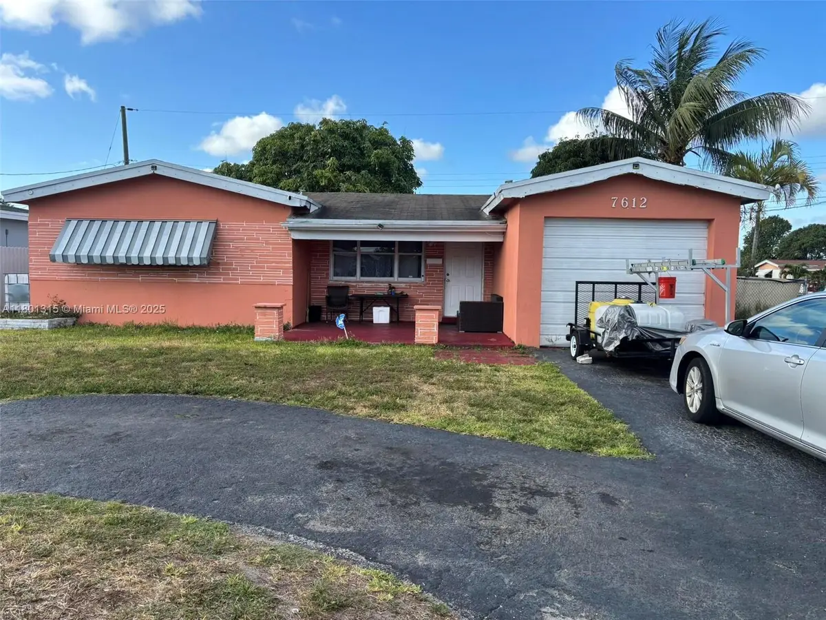 7612 Plantation Blvd, Miramar, FL 33023 - Image #1