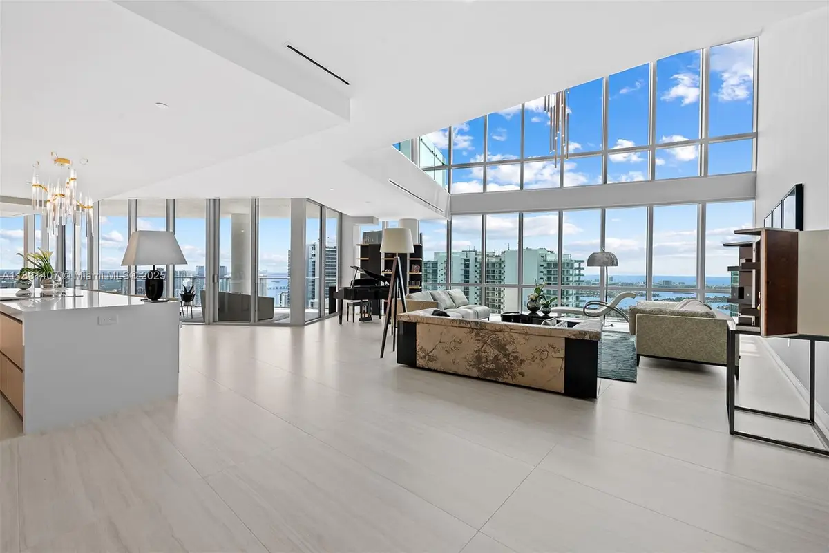 851 NE 1st Ave #PH 5401, Miami, FL 33132 - Image #1