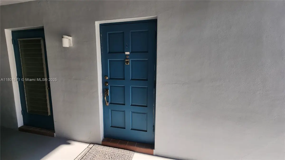 981 Hillcrest Ct #114, Hollywood, FL 33021 - Image #1