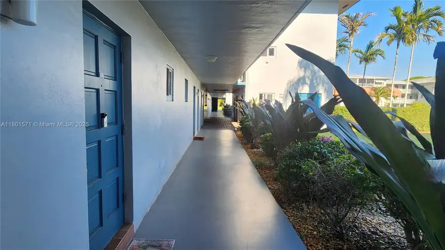 981 Hillcrest Ct #114, Hollywood, FL 33021 - Image #3