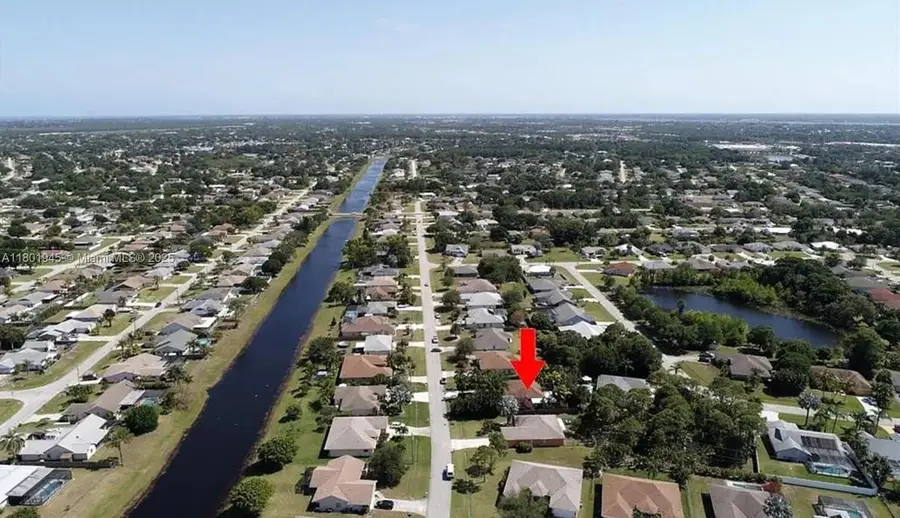 2014 SE Mantua St, Port Saint Lucie, FL 34952 - Image #3