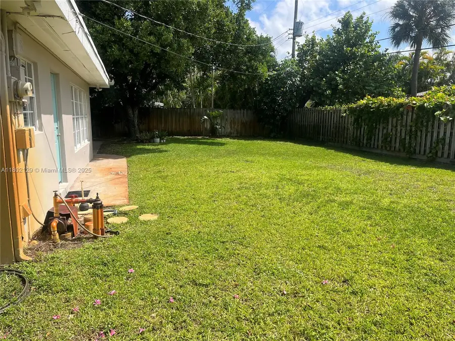 4441 NE 17th Ave, Oakland Park, FL 33334 - Image #3