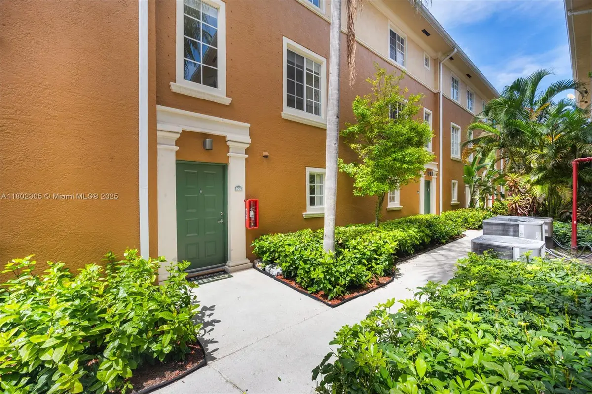 2845 NE 185th St #907, Aventura, FL 33180 - #1