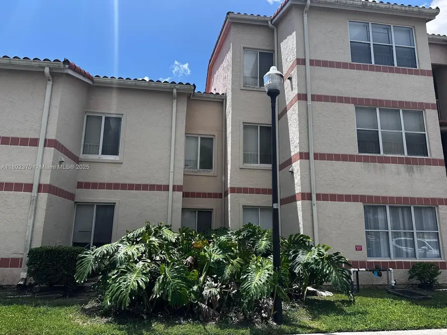 3310 N Pinewalk Dr N #1814, Margate, FL 33063 - Image #2