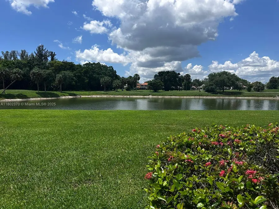 3310 N Pinewalk Dr N #1814, Margate, FL 33063 - Image #3