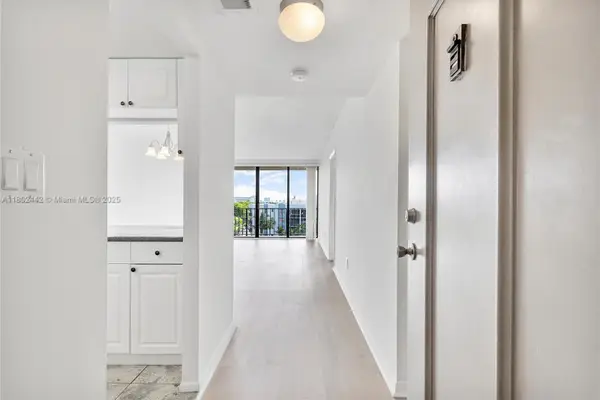 1470 NE 123rd St #A603, North Miami, FL 33161