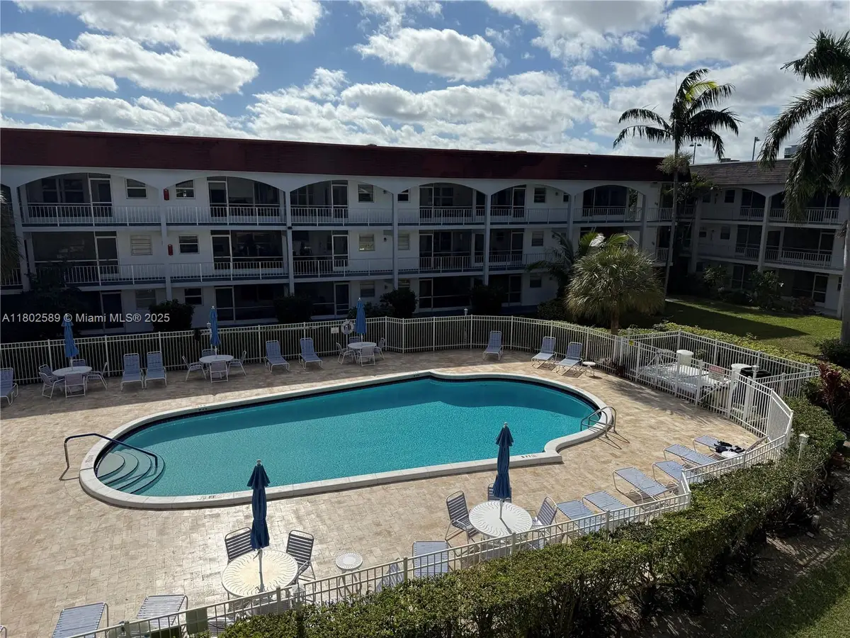 581 Blue Heron Dr #318-B, Hallandale Beach, FL 33009 - #1