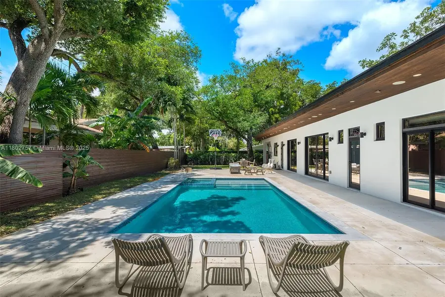 2060 NE 198, Miami, FL 33179 - Image #3