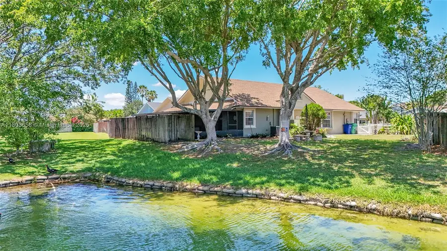 9828 SW 58th Ct, Cooper City, FL 33328 - Image #2