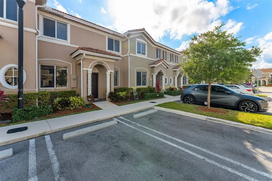 1056 SE 24th Ave, Homestead, FL 33035 - Image #2