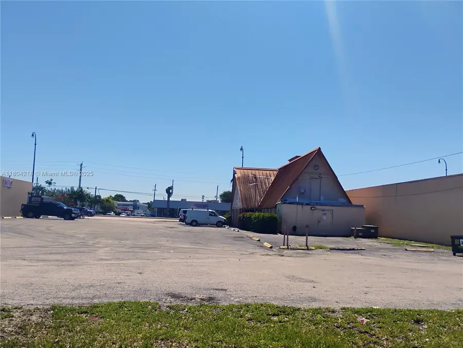 Address Withheld By Seller, Tamarac, FL 33319 - Image #2