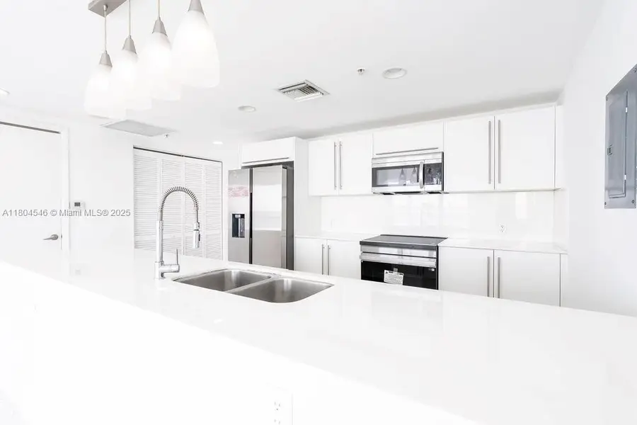 665 NE 25th St #405, Miami, FL 33137 - #2