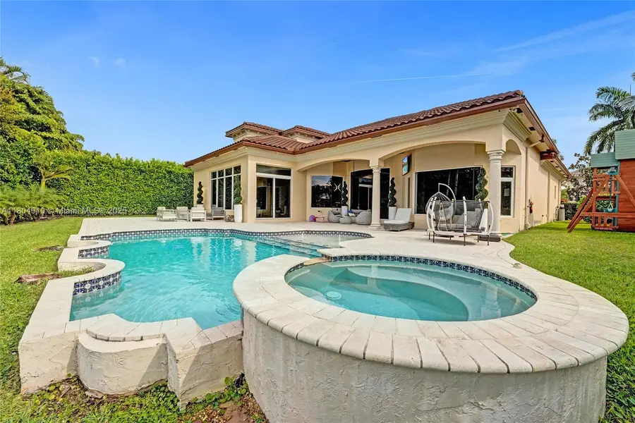 10291 Sweet Bay St, Plantation, FL 33324 - Image #3